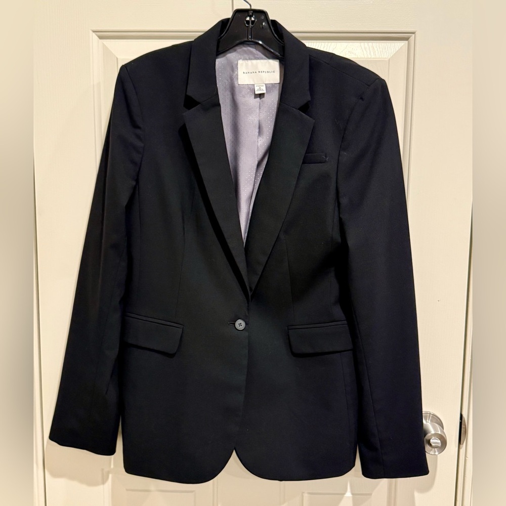 Elegant Banana Republic Stretch Black Wool Women's Blazer